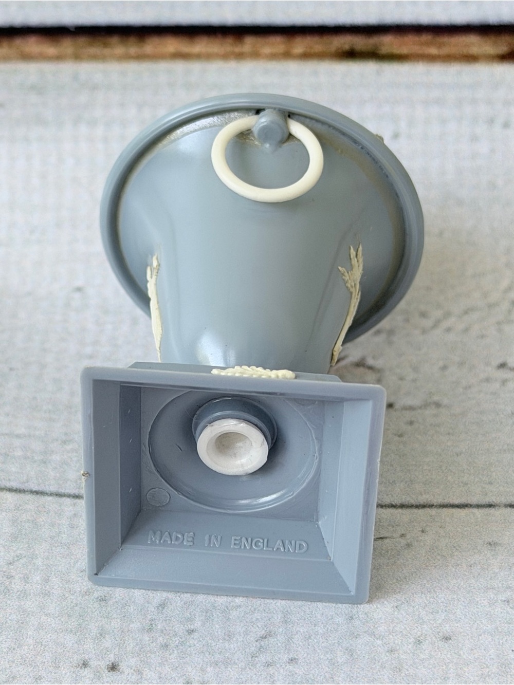 Pair of Gray Decorative Covered Urns with Cream Relief Accents - Picture 13 of 15